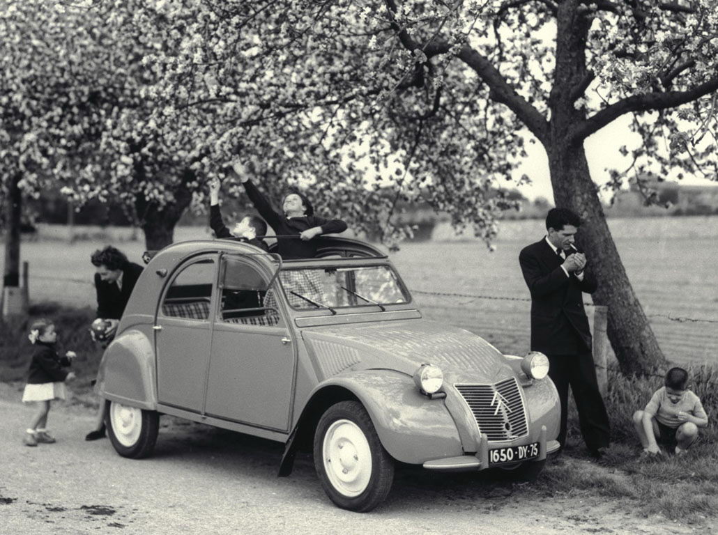 Citroen 2 CV 002.jpg
